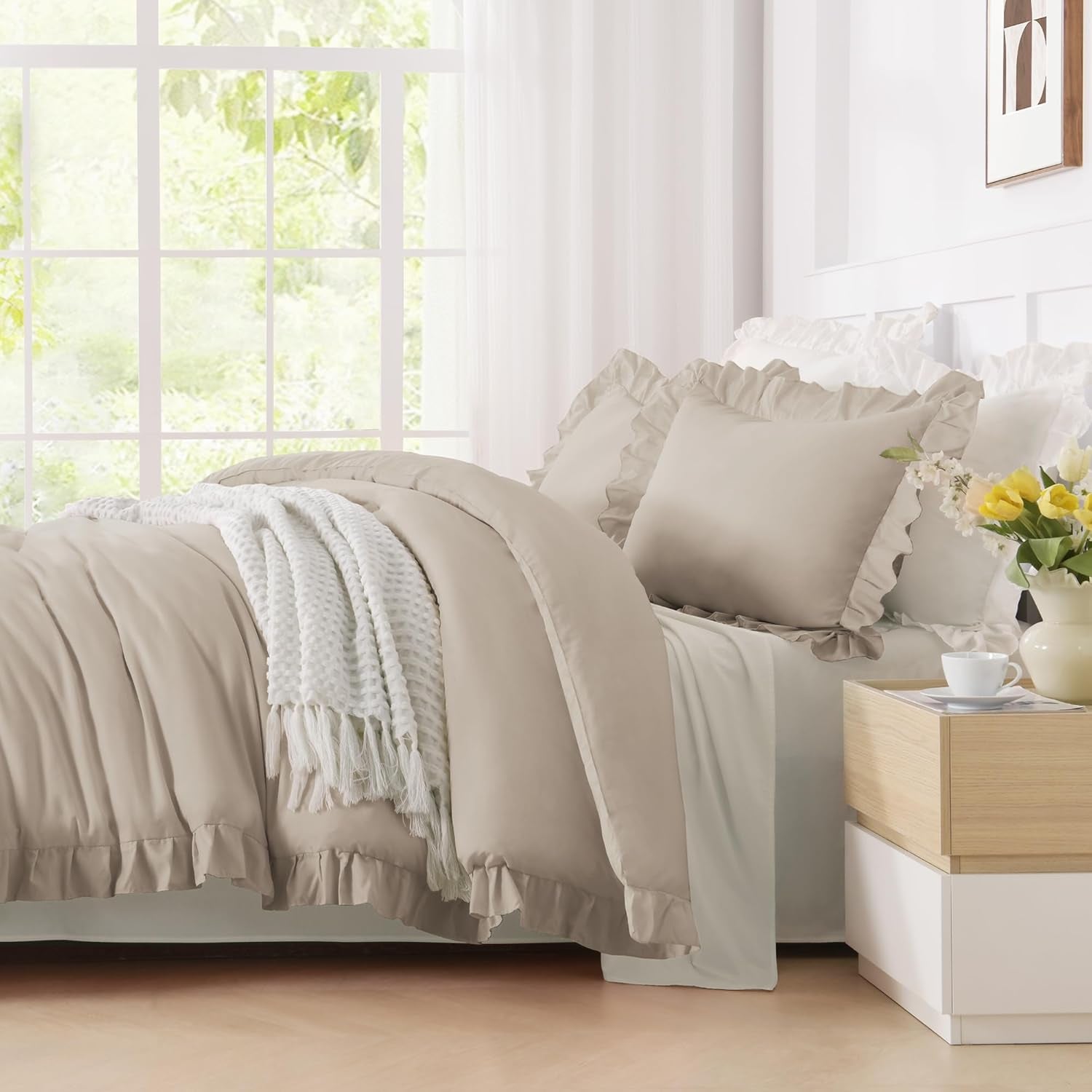 Wheat Ruffled Comforter King(104X90Inch), 3 Pieces(1 Ruffle Comforter and 2 Pillowcases) Vintage Ruffle Fringe Comforter, Farmhouse Rustic Microfiber down Alternative Bedding Comforter Set