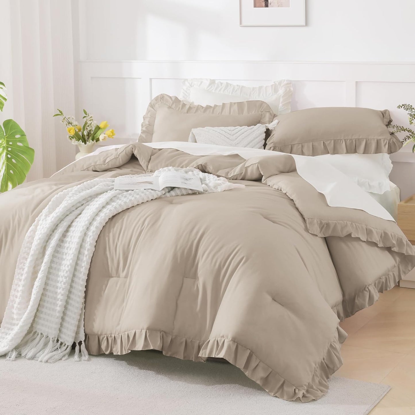 Wheat Ruffled Comforter King(104X90Inch), 3 Pieces(1 Ruffle Comforter and 2 Pillowcases) Vintage Ruffle Fringe Comforter, Farmhouse Rustic Microfiber down Alternative Bedding Comforter Set